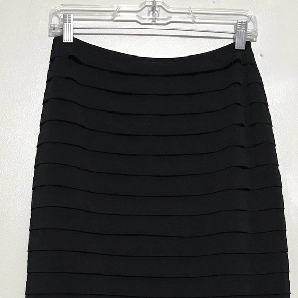 Tadashi Black Stretchy Pencil Skirt Layered Detail - Picture 3 of 5